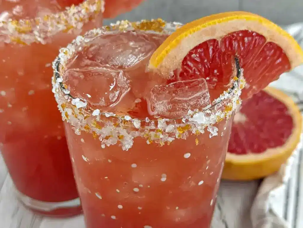 tequila paloma cocktail - featured image