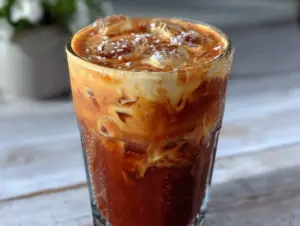 vanilla sweet cream cold brew - featured image